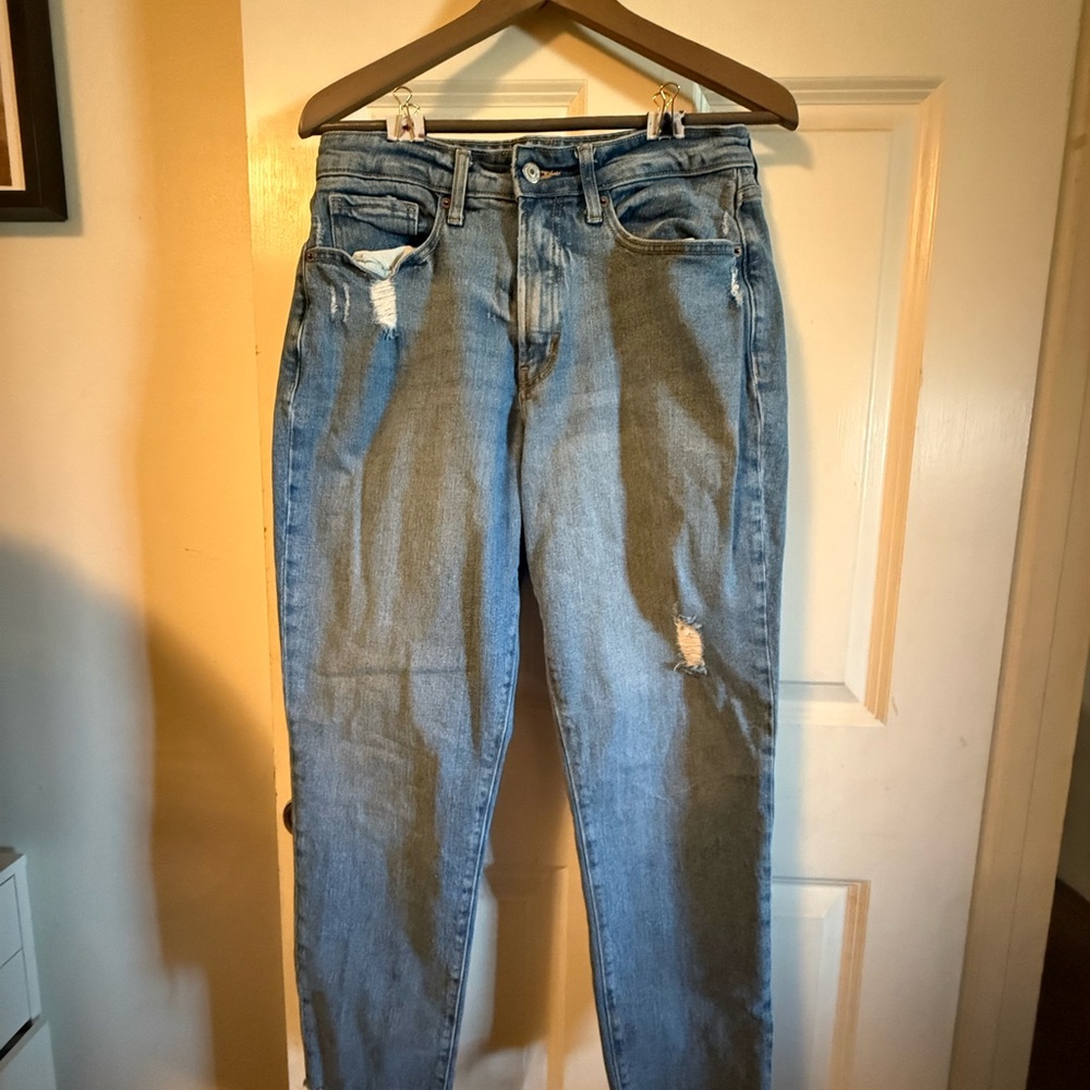Old Navy Light Blue Distressed Curvy Boyfriend Jeans